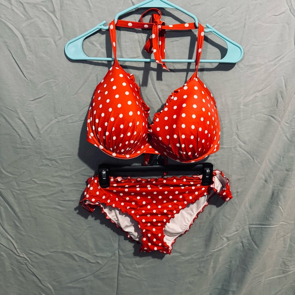 Shade & Shore Pink and Red Ruffle Bikini Bottom. Top 38DD/ Bottom XL
